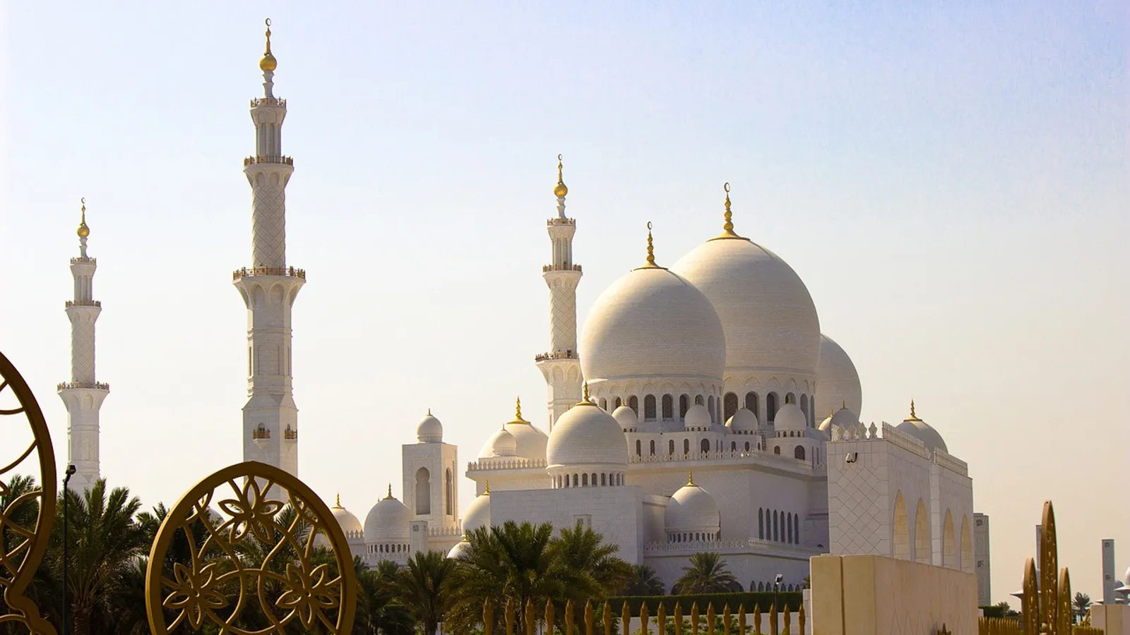 [Abu Dhabi] Top Must-Visit Attractions for Your Abu Dhabi Itinerary ☆ Sheikh Zayed Grand Mosque + Emirates Palace + Etihad Towers