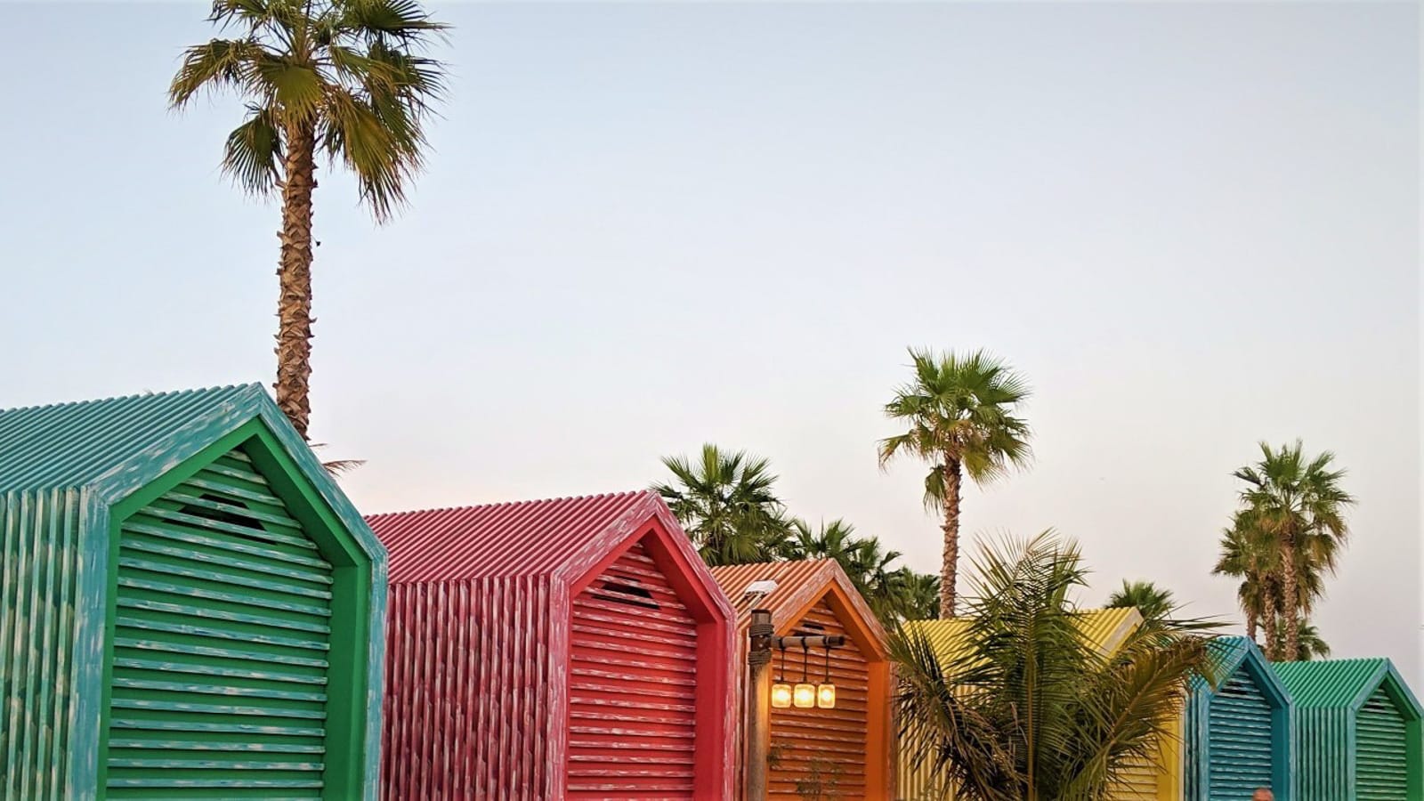 [Dubai La Mer Beach] A Hipster's Paradise & Local Favorite!