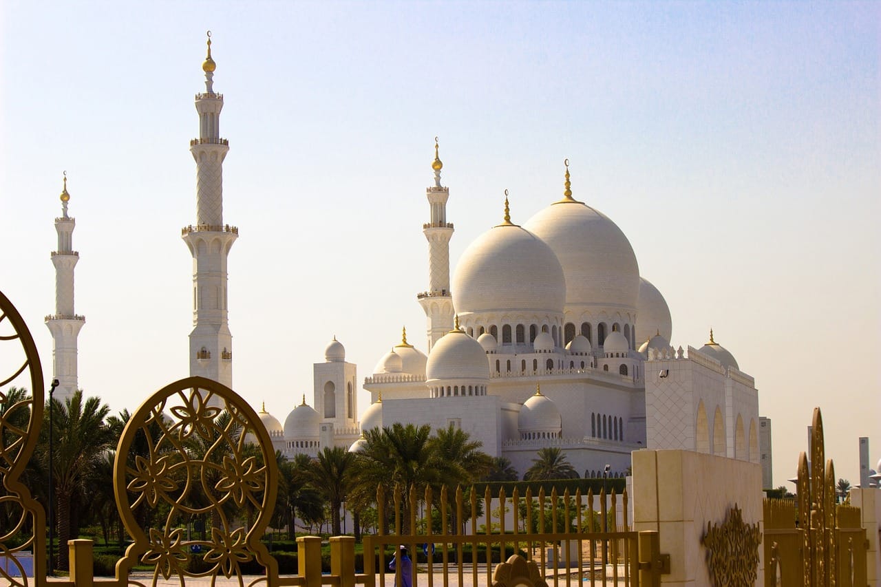 [Abu Dhabi] Top Must-Visit Attractions for Your Abu Dhabi Itinerary ☆ Sheikh Zayed Grand Mosque + Emirates Palace + Etihad Towers