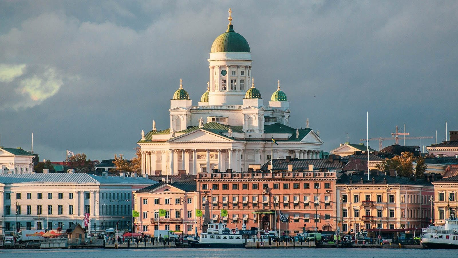 [Helsinki Cathedral] Eye-Catching White Walls & Green Domes | Helsinki's #1 Must-Visit Landmark