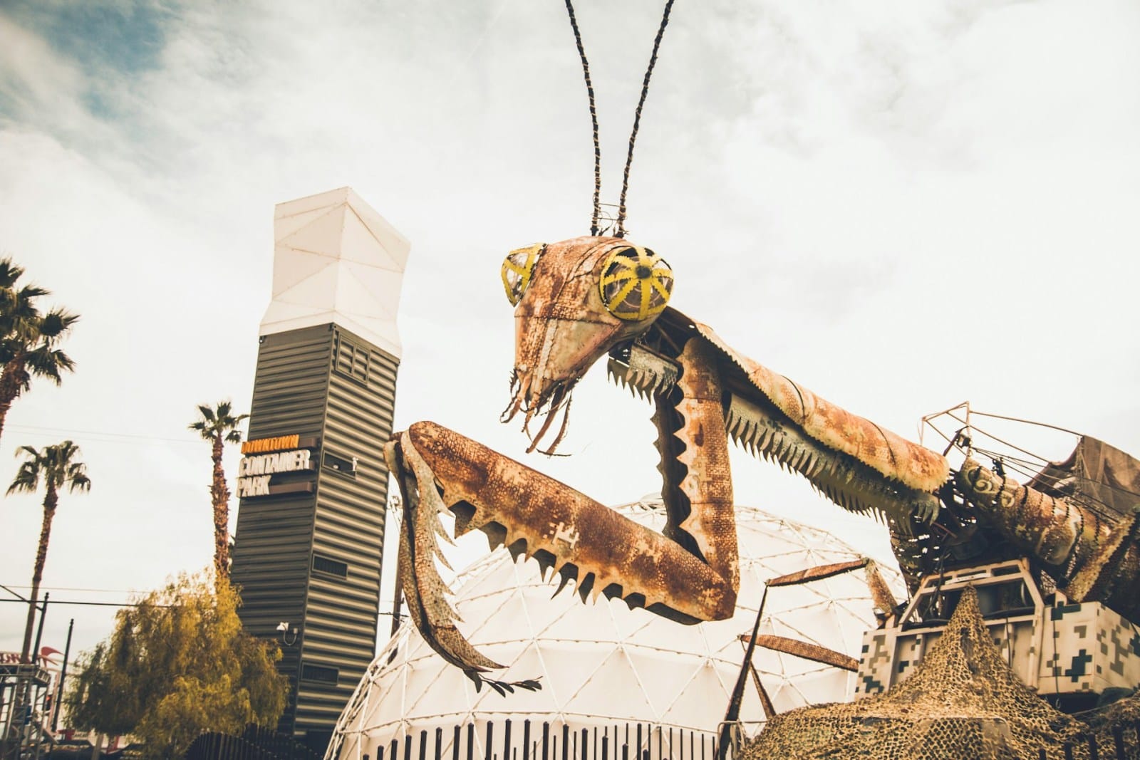 [Downtown Las Vegas] A Fire-Breathing Mantis & A Family-Friendly, Artsy Container Park | Container Park