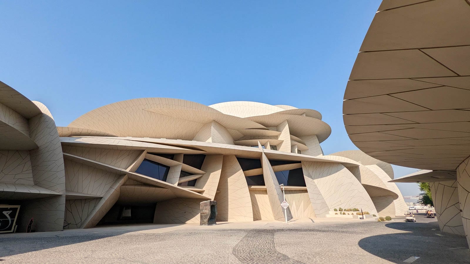 【Doha】The Breathtaking Desert Rose — National Museum of Qatar