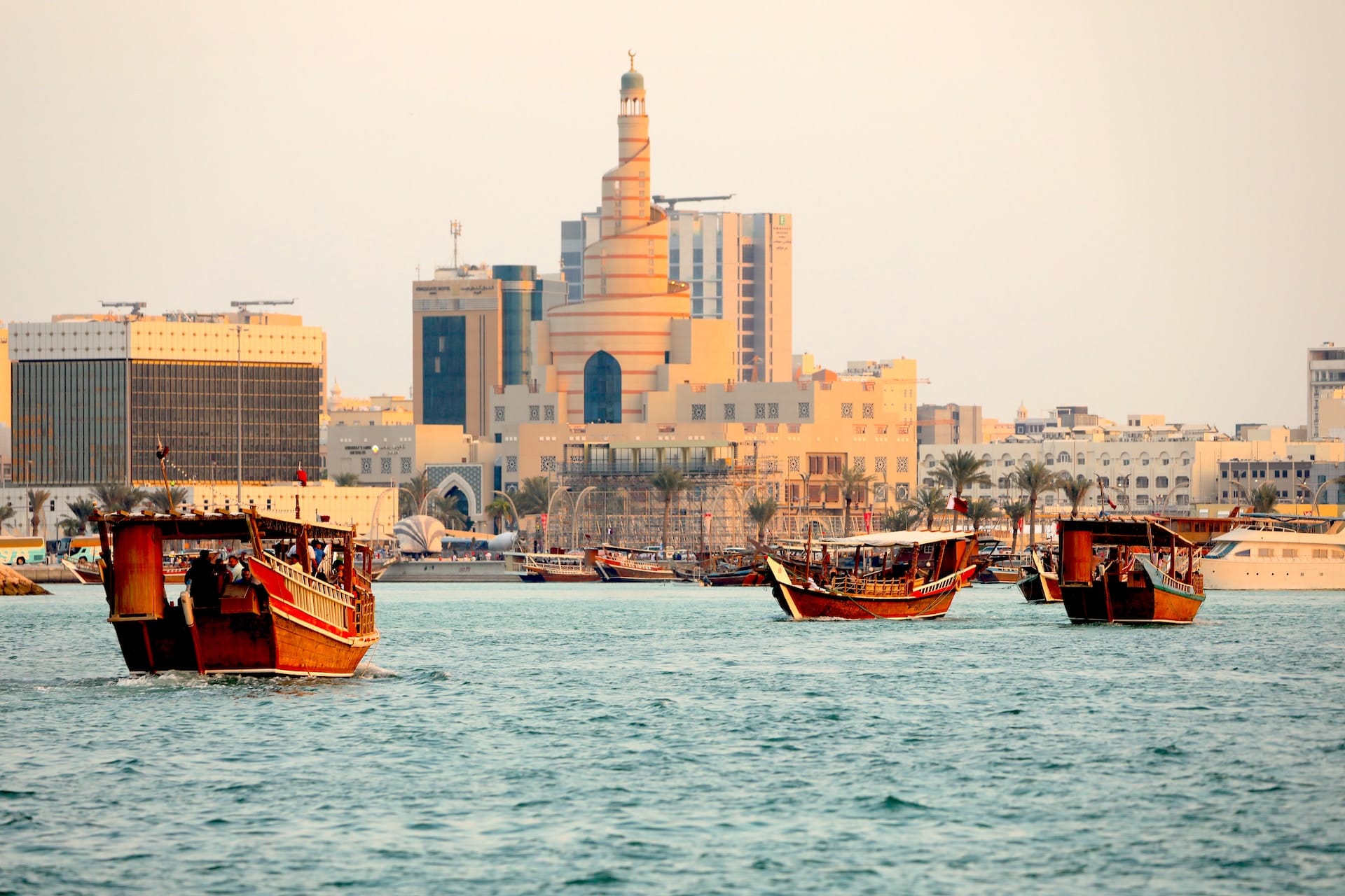 [Qatar · Doha] Handpicked ★ Ultimate Guide to Doha Accommodation by Area + Nearby Attractions