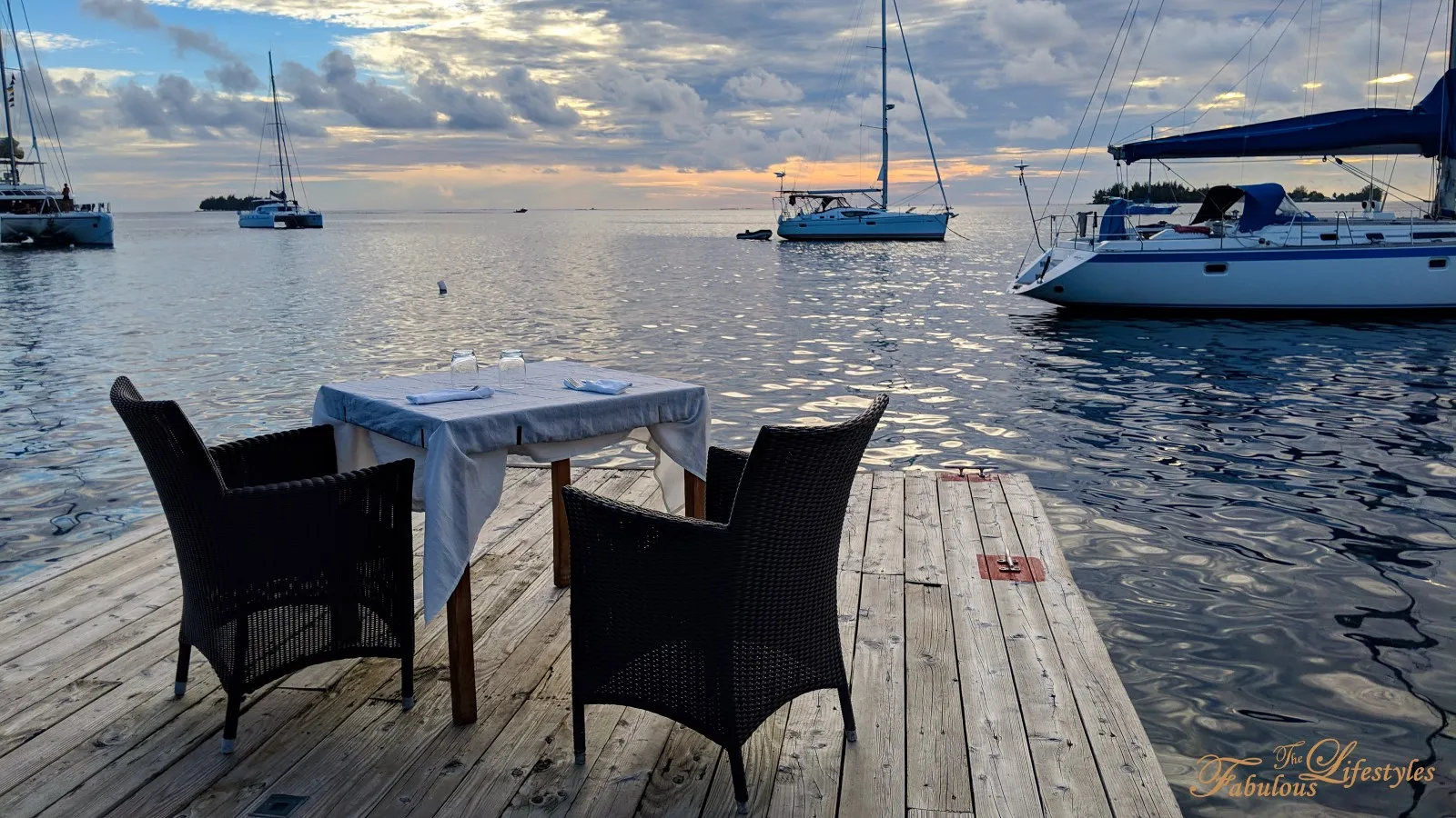 [Tahiti · Bora Bora] Romantic Sunset Dinner in Bora Bora | Bora Bora Yacht Club