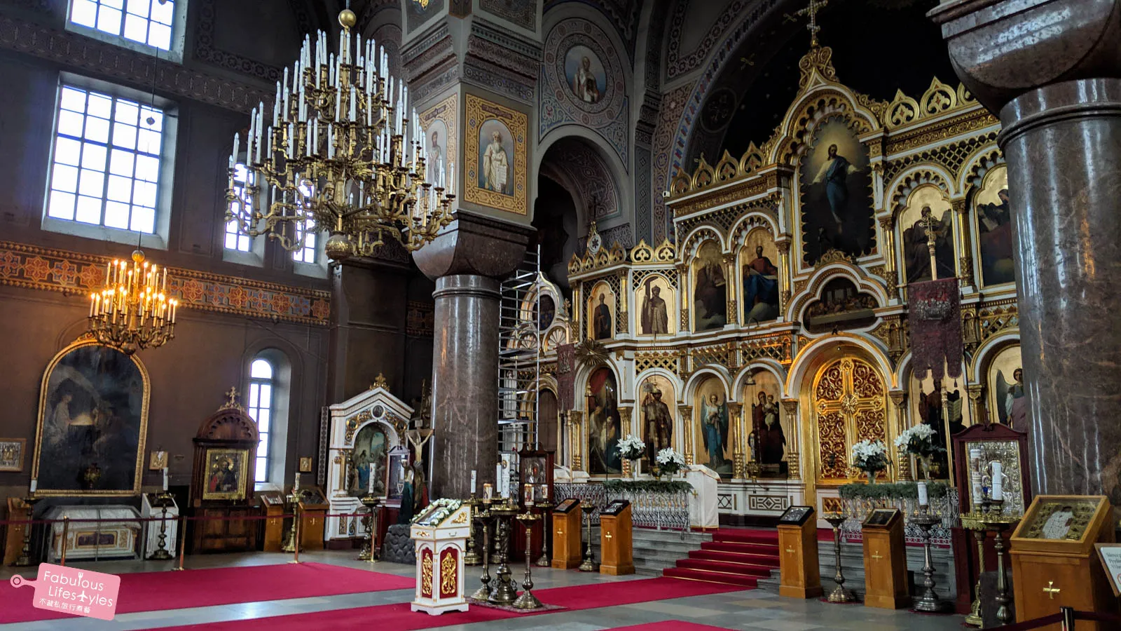 Inside Uspenski Cathedral
