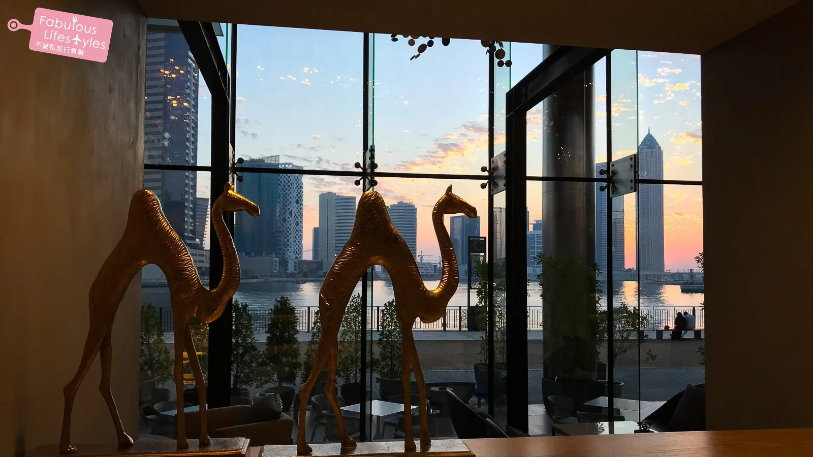 【Dubai】When in the Desert, Stay at a Camel-Themed Hotel! | Renaissance Downtown Hotel Dubai