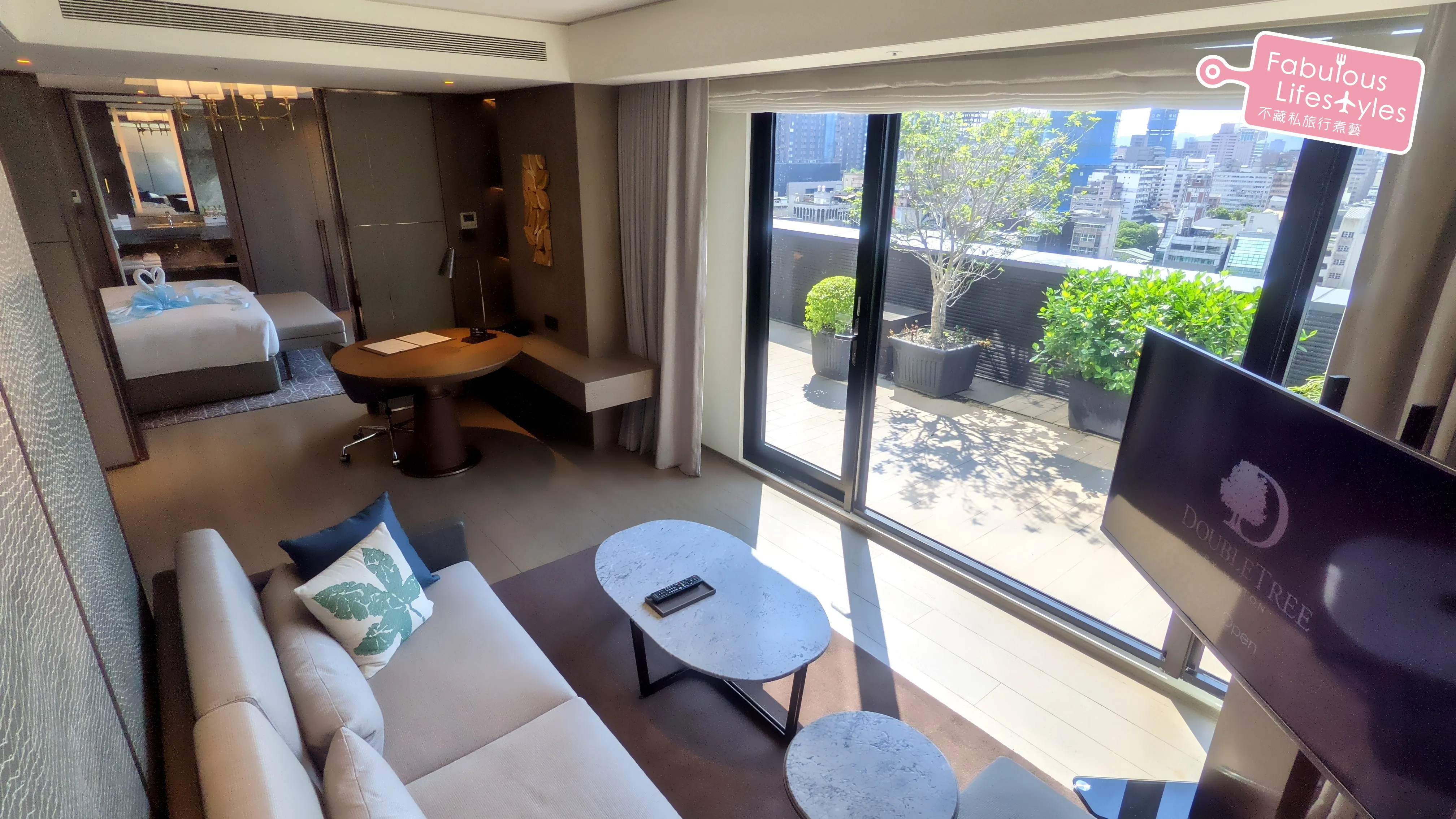 Heavenly Suite living and family room