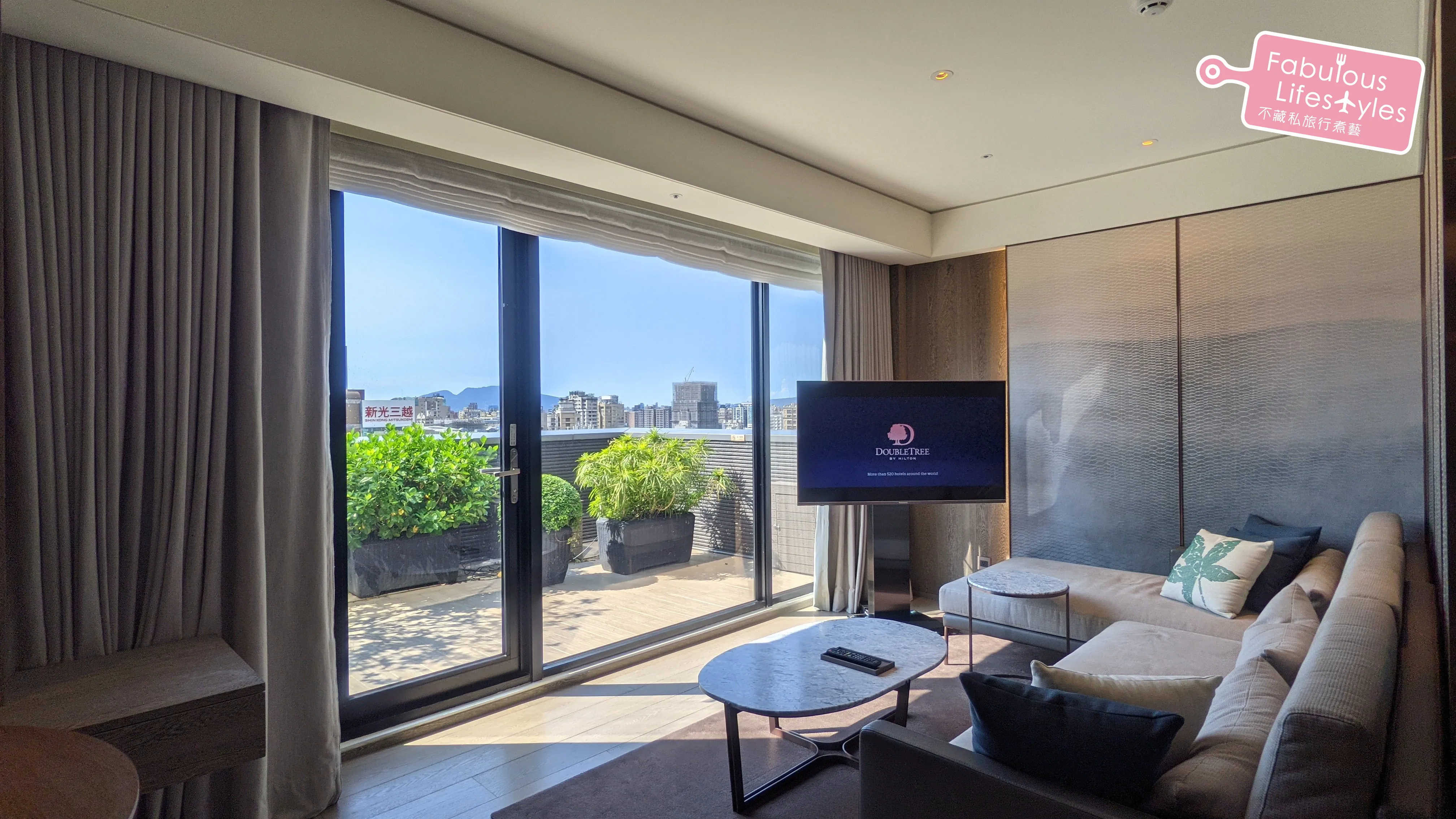 Heavenly Suite living and family room