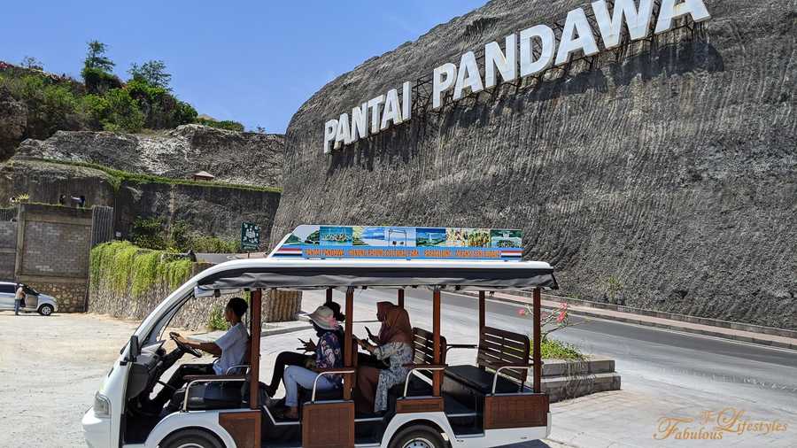 22 bali pandawa beach