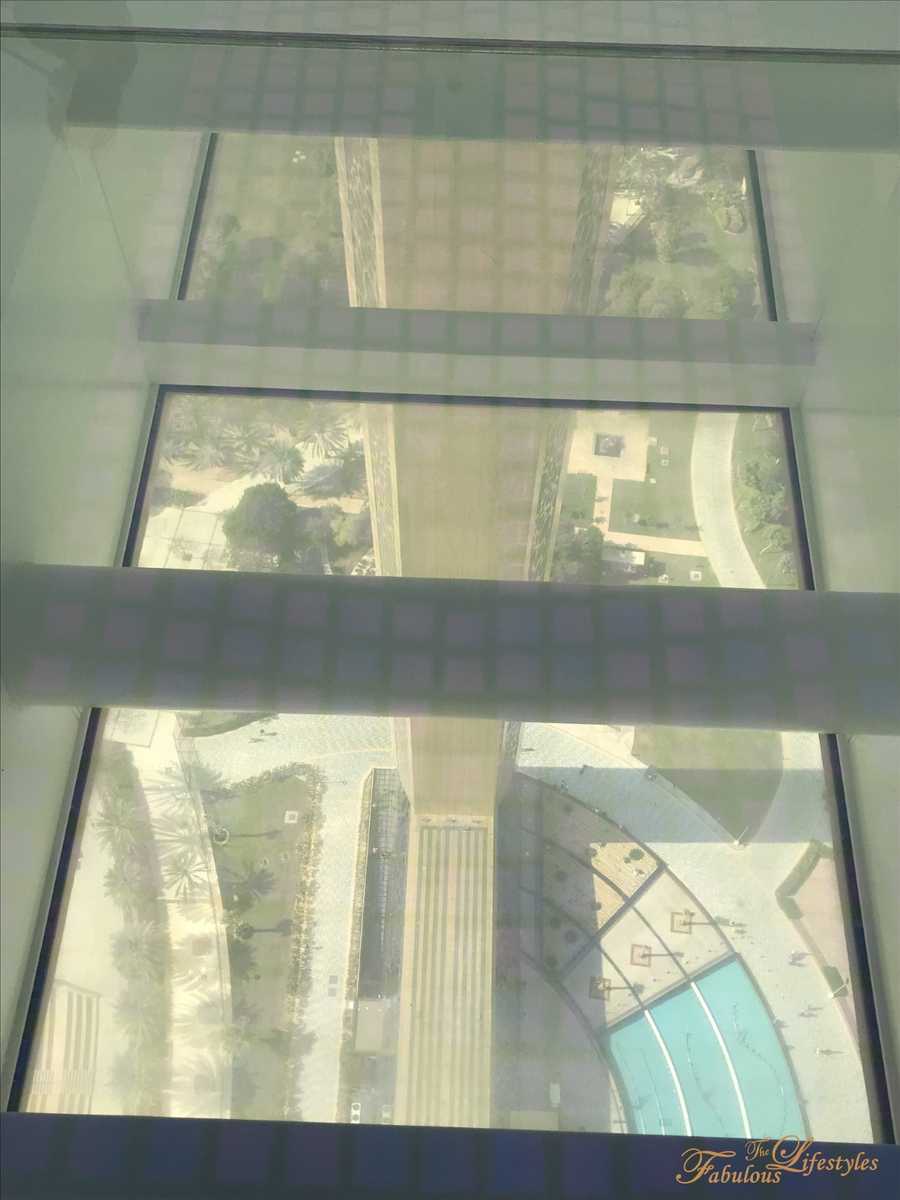 16 dubai frame