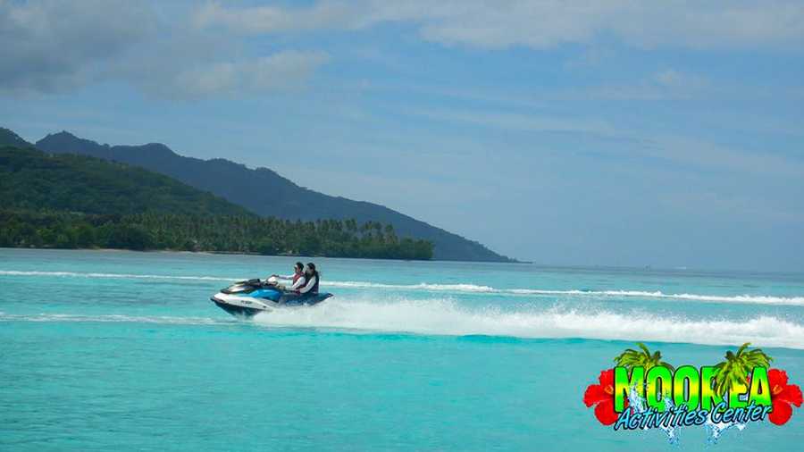 12 moorea jet ski