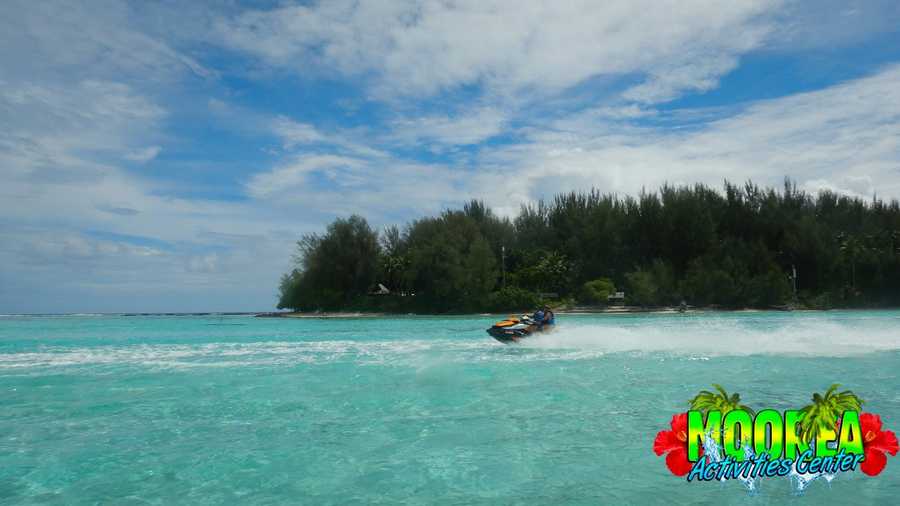 11 moorea jet ski